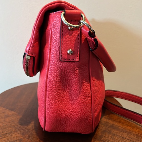 Kate Spade Like new Satchel Crossbody bag Pebbled leather Red flap long pocket - Picture 6 of 13